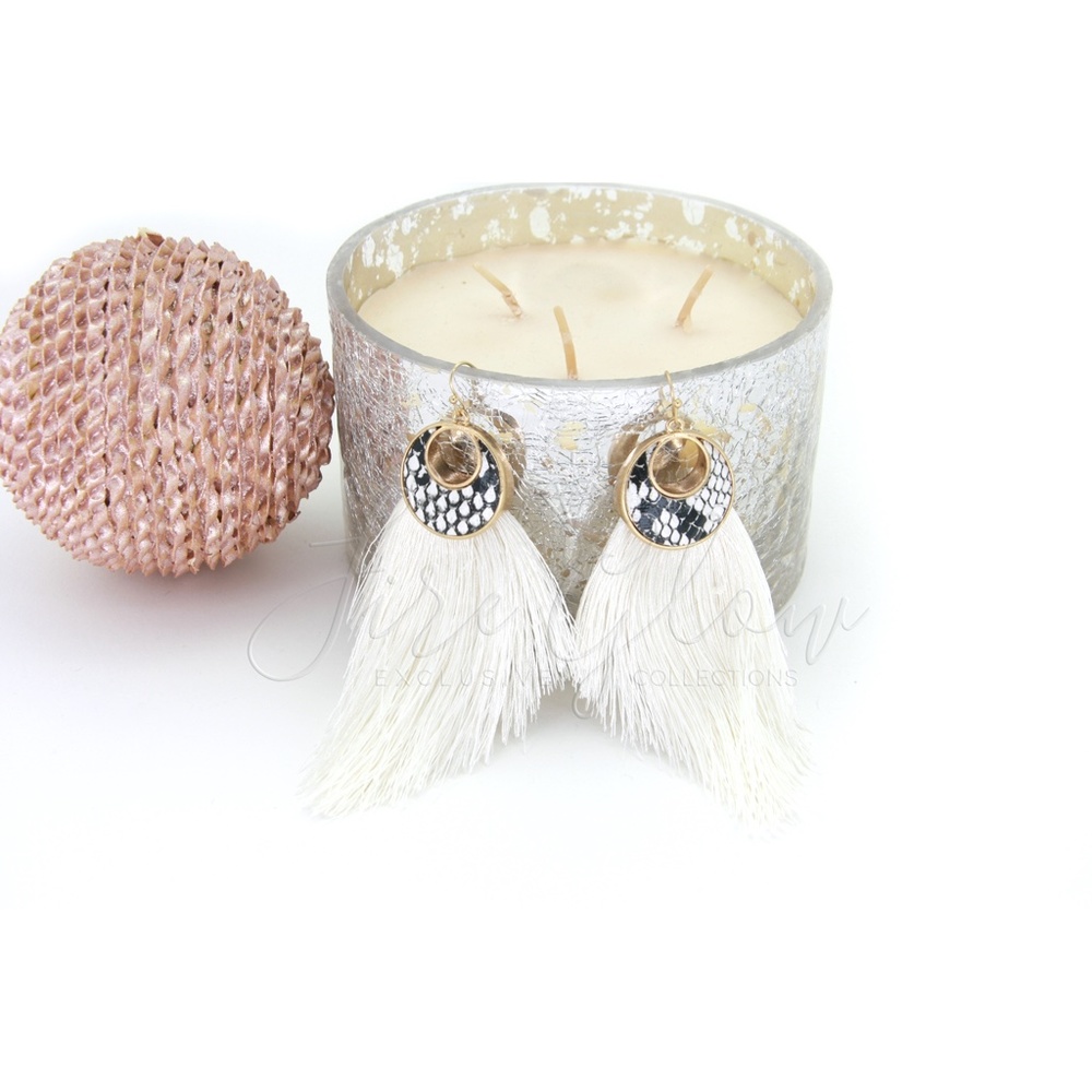 White Tassels With Snake Print Framed in Gold Tone - Picture 6 of 8